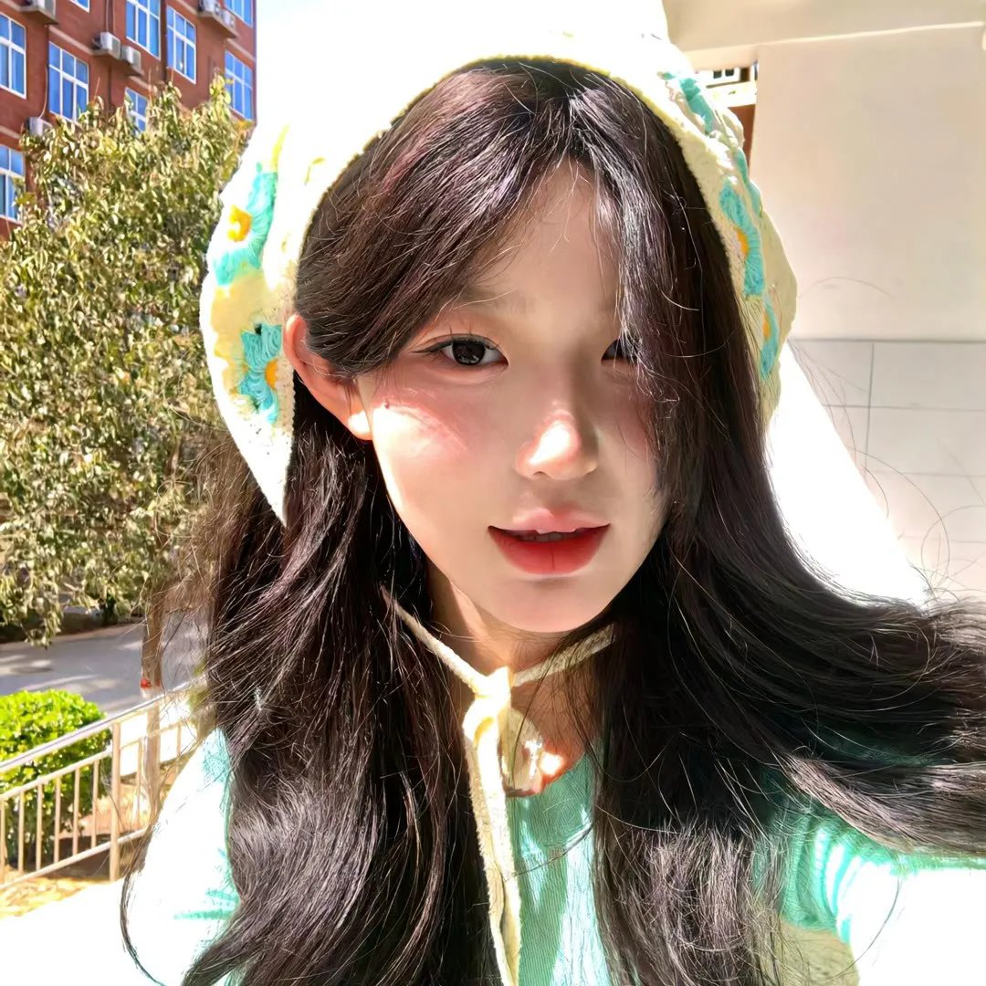 比基尼少女